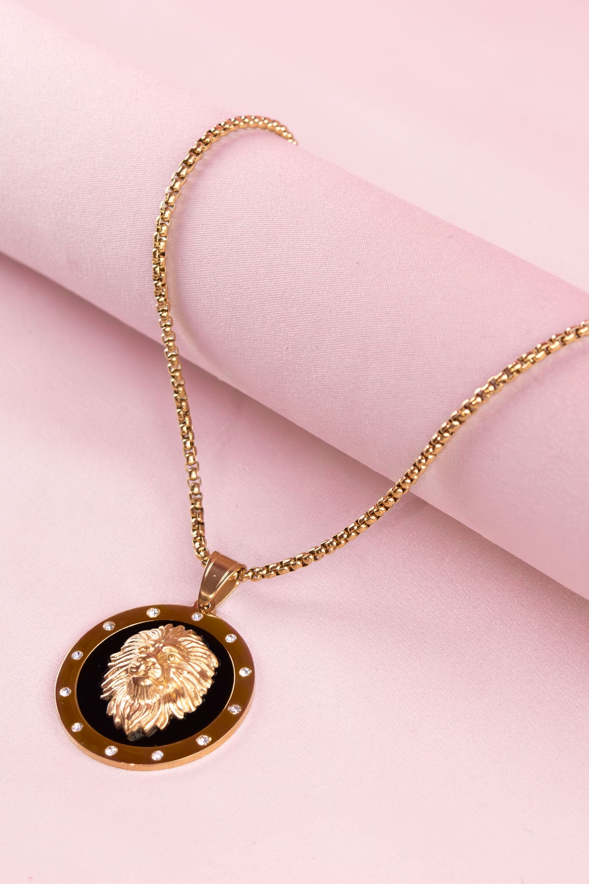 Gold Plated Pendant Jewelry Accessories Set Diamond Medal Lion